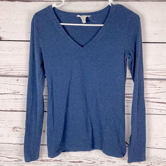 Forever 21 Blue V-Neck T-Shirt - Picture 1 of 2